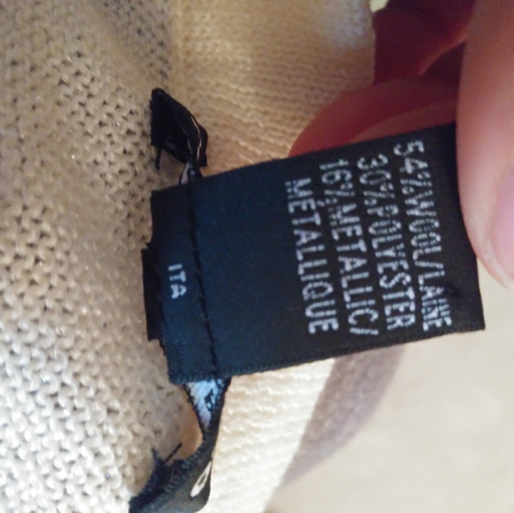 Club Monaco. Womans light sweater tube top - Picture 4 of 4